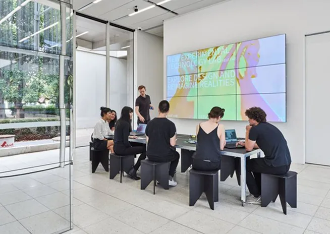 Collaborative workspace - TOQSE team at Next-Gen Labs